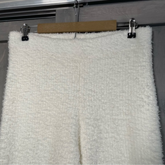 Aerie Soft Fuzzy Stretchy Cosy White Lounge Pants size L - Picture 3 of 8